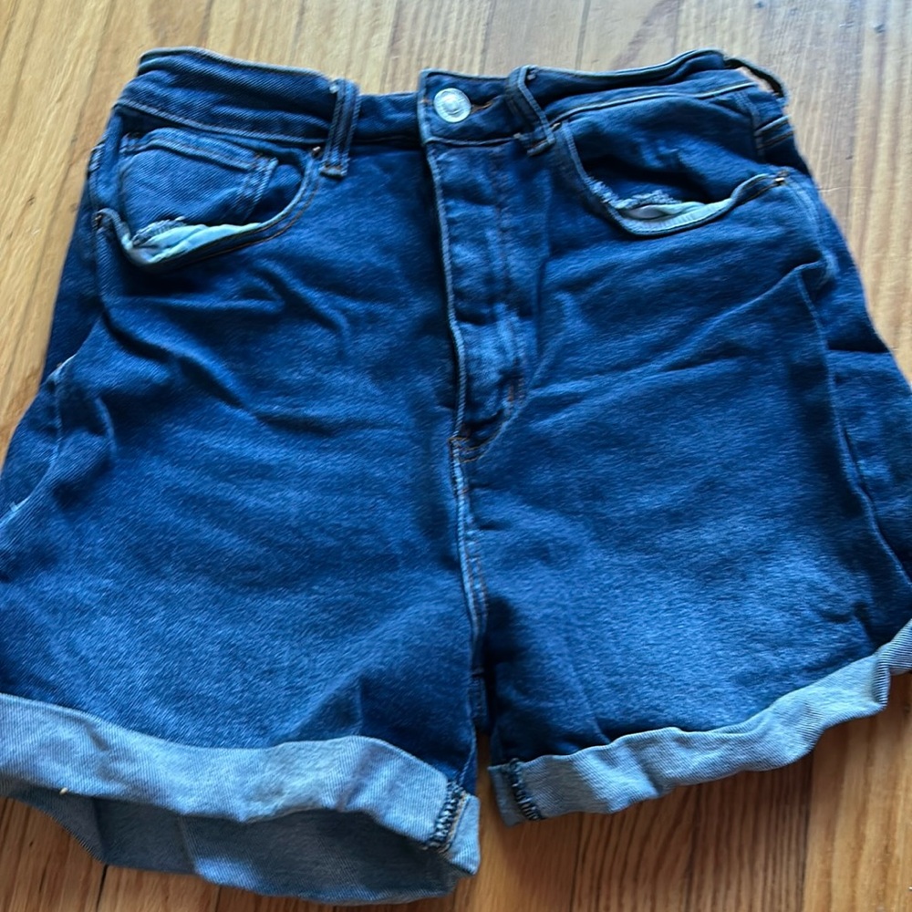 Gently used wax Jean shorts stretchy denim